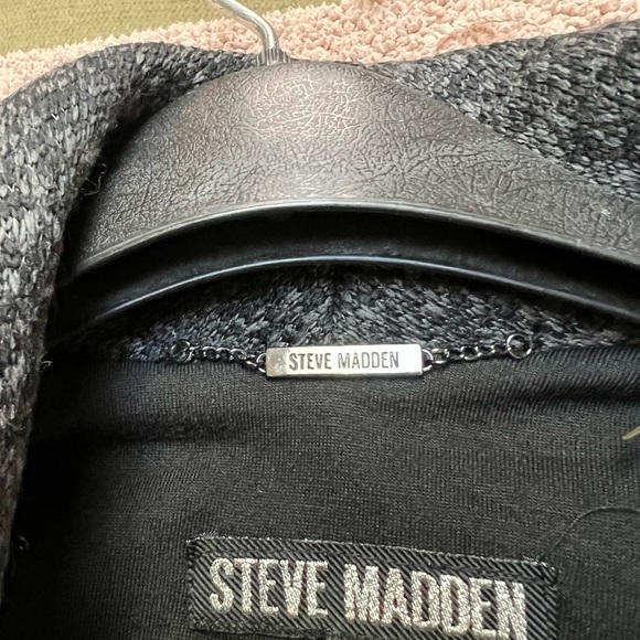 Steve Madden 3/4 Wool Coat Zipper Front with Tie Belt Large B/W Tweed - Picture 3 of 6